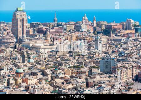 Paesaggio urbano, vista elevata, Genova, Liguria, Italia, Europa Foto Stock