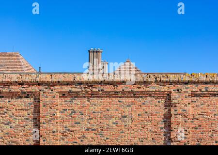 immagine dettagliata di un vecchio muro di mattoni Foto Stock