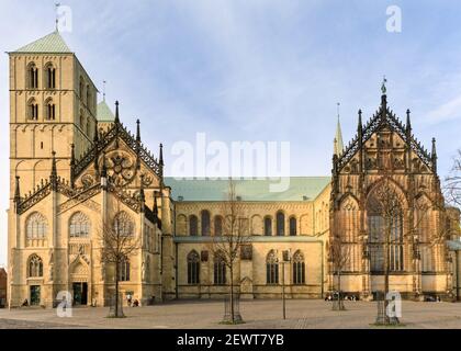 Cattedrale di Münster o St.-Paulus-Dom, esterno, Muenster, Germania Foto Stock