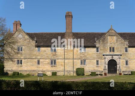 EAST GRINSTEAD, WEST SUSSEX, UK - 1 MARZO : Vista del Sackville College East Grinstead West Sussex il 1 marzo 2021 Foto Stock