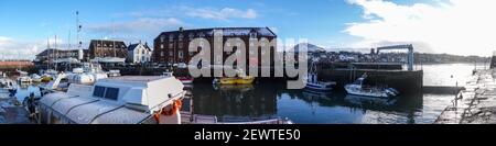 The Harbour, North Berwick in inverno. Molte meno barche che in estate. Foto Stock