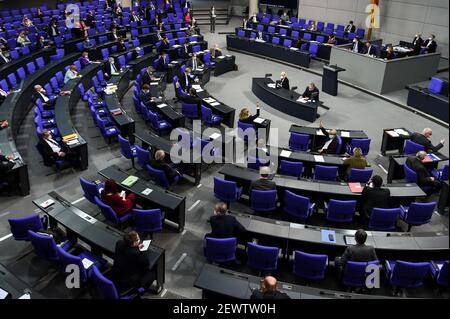 Berlino, Germania. 03 marzo 2021. Una vista della sala plenaria del Bundestag tedesco. Credit: Kira Hofmann/dpa-Zentralbild/dpa/Alamy Live News Foto Stock