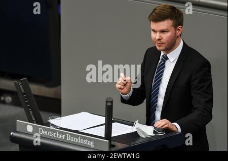Berlino, Germania. 03 marzo 2021. Michael Espendiller (AFD) parla ai membri del Bundestag tedesco. Credit: Kira Hofmann/dpa-Zentralbild/dpa/Alamy Live News Foto Stock
