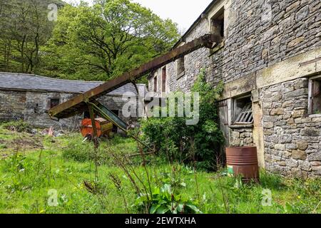 Vecchi edifici di fattoria derelict a Narrowdale, Staffordshire, Inghilterra, Regno Unito Foto Stock