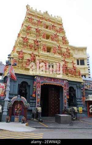 tempio indù (sri senpaga vinayagar) a singapore Foto Stock