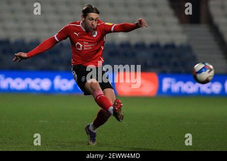 Londra, Regno Unito. 03 marzo 2021. Callum Brittain di Barnsley in azione durante il gioco. EFL Skybet Championship, Queens Park Rangers contro Barnsley al Kiyan Prince Foundation Stadium di Loftus Road a Londra mercoledì 3 marzo 2021. Questa immagine può essere utilizzata solo per scopi editoriali. Solo per uso editoriale, è richiesta una licenza per uso commerciale. Nessun utilizzo nelle scommesse, nei giochi o nelle pubblicazioni di un singolo club/campionato/giocatore. pic by Steffan Bowen/Andrew Orchard sports photography/Alamy Live news Credit: Andrew Orchard sports photography/Alamy Live News Foto Stock