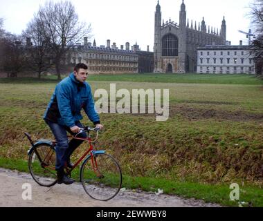 ALLENATORE DELLA SQUADRA DI RUGBY UNI DI CAMBRIDGE 6/12/2002 FOTO DAVID ASHDOWN Foto Stock