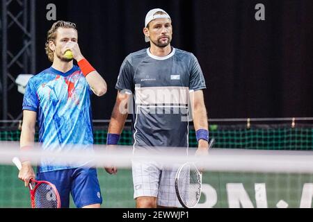 ROTTERDAM, PAESI BASSI - 3 MARZO: Wesley Koolhof dei Paesi Bassi e Lukasz Kubot di Polonia durante la loro partita contro Fabrice Martin di Francia e Jeremy Chardy di Francia. Durante il torneo di tennis mondiale ABN AMRO 48e a Rotterdam Ahoy il 3 marzo 2021 a Rotterdam, Paesi Bassi (Foto di Henk Seppen/Orange Pictures) Credit: Orange Pics BV/Alamy Live News Foto Stock