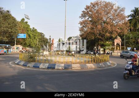 27 febbraio 2021, Pune, Maharashtra, India . Vista del Circolo di Sarasbaug - Chowk e cerchio di traffico situato a Pune Foto Stock