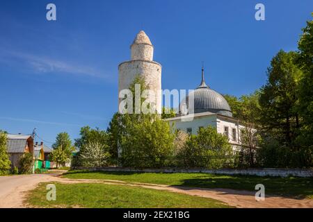 La moschea di Khan con minareto nel centro della città di Kasimov, regione di Ryazan, Russia Foto Stock