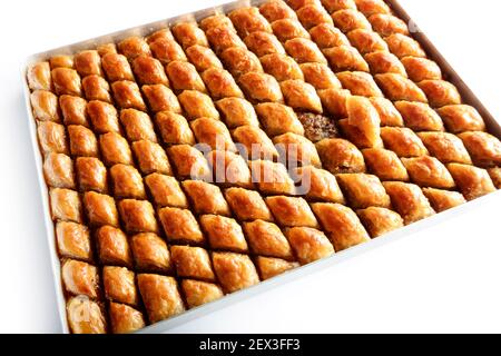 Tradizionale baklava turca sul vassoio dessert turco. Foto Stock