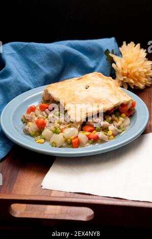 torta al tacchino salato con avanzi natalizi fatti da zero a casa Foto Stock