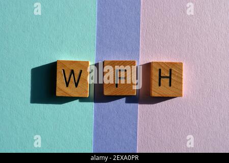 WFH acronimo di Working from Home, utilizzato nei social media Foto Stock