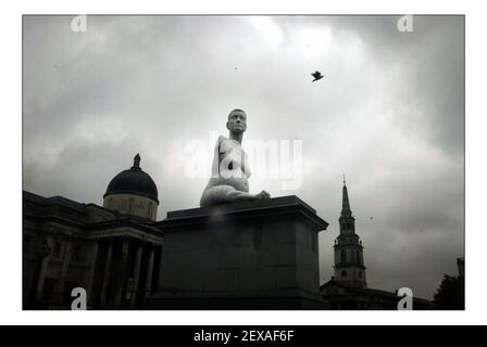 Marc Quinn ALISON INCINTA installato su Trafalgar Square Fouth Plinto pic David Sandison 15/9/2005 Foto Stock