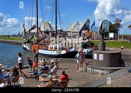 La storica Stavoren fu riconosciuta dai diritti della città tra il 1060 e il 1067, rendendola la città più antica della Frisia. I Paesi Bassi, Foto Stock