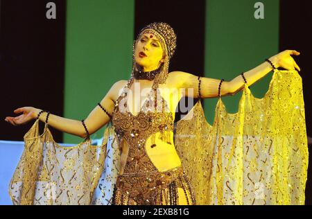 La produzione di 'Lulu' in prove presso l'English National Teatro dell'Opera.24 aprile 2002 foto Andy Paradise Foto Stock