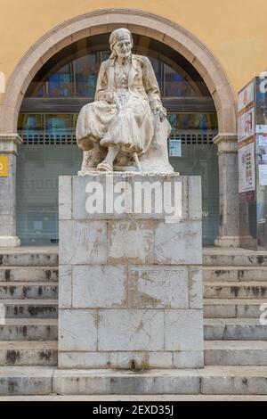 Palma de Mallorca, Spagna; marzo 04 2021: Ingresso principale del mercato tradizionale chiamato Mercat del Olivar situato nel centro storico di Palma de Foto Stock