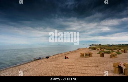 Sedie a sdraio sul Timmendorfer Strand, Mar Baltico. Germania. Foto Stock