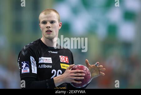 Lipsia, Germania. 04 marzo 2021. Pallamano: Bundesliga, DHfK Leipzig - TuSEM Essen, Matchday 7 Lucas Firnhaber di Essen gioca la palla. Credit: Ronny Hartmann/dpa-Zentralbild/dpa/Alamy Live News Foto Stock