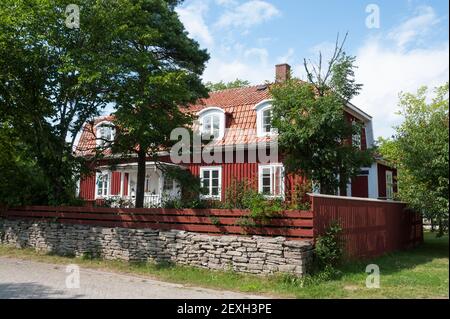 Casa di legno rosso in Svezia Foto Stock