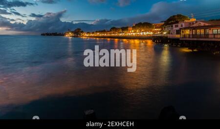 The Lights of Front Street on Lahaina Bay, Lahaina, Maui, Hawaii, USA Foto Stock