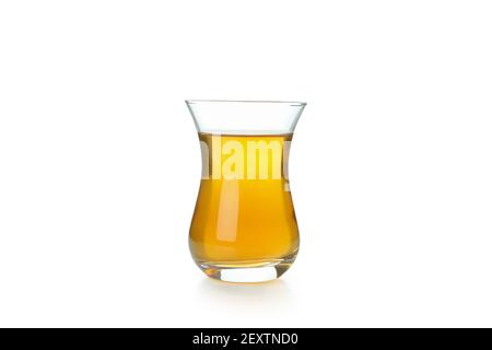 Bicchiere di tè isolato su sfondo bianco Foto Stock