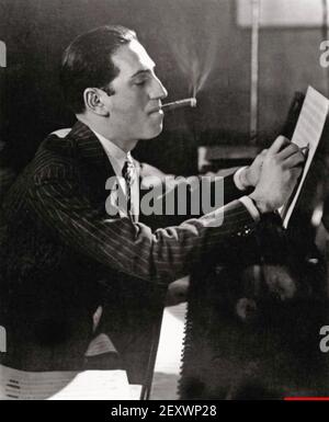 GEORGE GERSHWIN (1898-1937) compositore americano nel 1929. Foto Stock