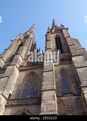 La Chiesa di Santa Elisabetta a Marburg, in Germania, è la più antica chiesa gotica dei paesi di lingua tedesca. Foto Stock