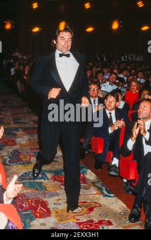 AMSTERDAM, PAESI BASSI - 21 GIU 1989: Timothy Dalton alla prima del film di James Bond License to Kill ad Amsterdam. Foto Stock