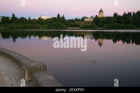 Palazzo del Governo il lago Capital Olympia Washington Tramonto Tramonto Foto Stock