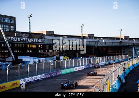 05 VANDOORNE Stoffel (bel), Spark-Mercedes-Benz EQ Silver Arrow 01, Action 23 BUEMI Sebastien (che), Spark-Nissan Nissan IM02, Nissan e-dams, azione in occasione del 2020 Berlino e-Prix i, 6° round del campionato di Formula e 2019-20, sul circuito Tempelhof Airport Street dal 5 al 6 agosto, a Berlino, Germania - Photo Germain Hazard / DPPI Foto Stock