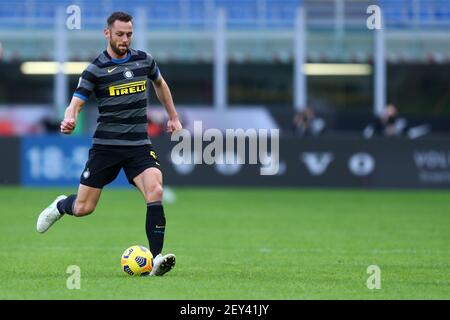 Stefan de Vrij del FC Internazionale in azione durante la Serie A partita tra FC Internazionale e Genova CFC. Il FC Internazionale vince il 3-0 rispetto al CFC di Genova. Foto Stock