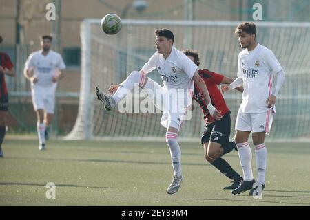 Madrid, Spagna. 27 Feb 2021. Alberto Retuerta (Real) Calcio : Spagnolo 'division de Honor Juvenil' Gruppo 5 sottogruppo A partita tra ad Union Adarve Juvenil A 0-4 Real Madrid CF Juvenil A al campo de Vereda de Ganapanes a Madrid, Spagna . Credit: Mutsu Kawamori/AFLO/Alamy Live News Foto Stock