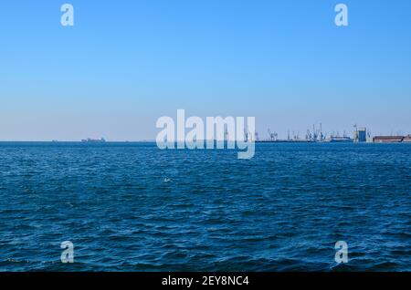 Salonicco, Grecia - 15 gennaio 2016: Vista dal porto di Salonicco Foto Stock