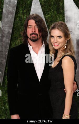 Dave Grohl E La Moglie Jennifer Youngblood Arrivano All ...