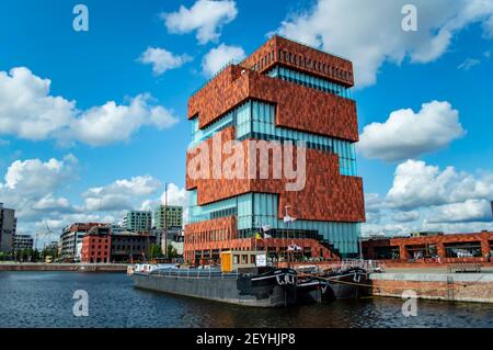 Anversa, Belgio - 12 luglio 2019: Museum aan de Stroom (Museo sul fiume), il più grande museo di Anversa, Belgio Foto Stock