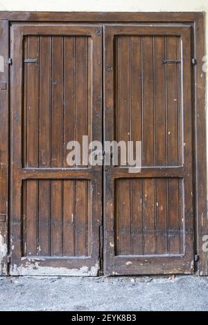 Antica casa di legno porta Monza Europa Foto Stock