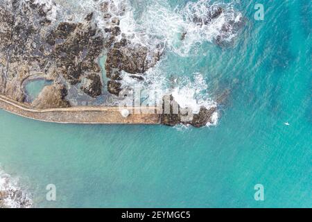 Fotografia aerea scattata vicino a Porteath Beach, Cornovaglia, Inghilterra Foto Stock