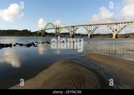 Yaquina Bay crostacei preservare Newport Bridge Oregon Foce Foto Stock