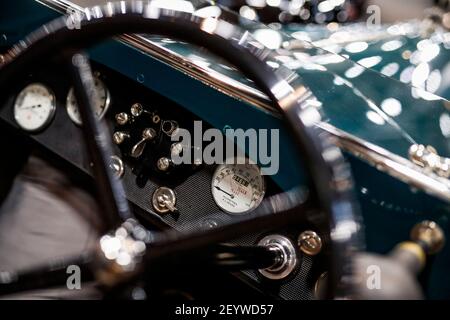 Lancia Lambda 2a Serie Torpedo Tourer 1924 durante il Retrovobile Show, dal 5 al 10 febbraio 2019 a Parigi, Francia - Foto Florent Gooden / DPPI Foto Stock