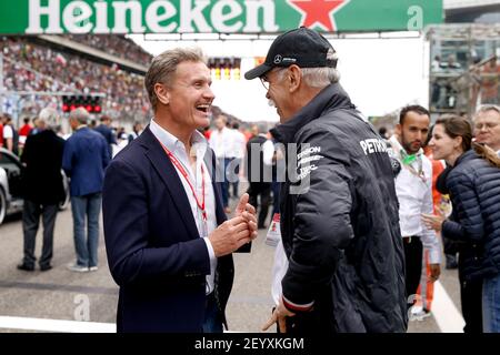 ZETSCHE Dieter, PDG Daimler AG Mercedes, CEO Daimler AG, ritratto con COULTHARD David (gbr), ex pilota di F1 nel campionato mondiale di Formula 1 FIA 2019, Gran Premio della Cina, a Shanghai dal 11 al 14 aprile - Foto DPPI Foto Stock