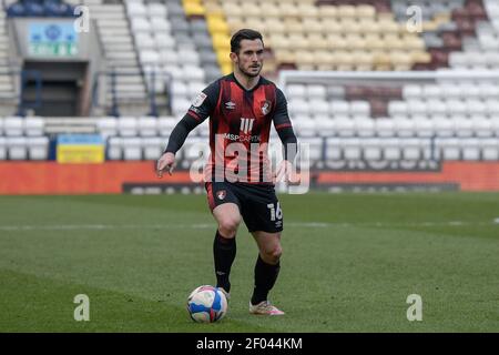 Preston, Regno Unito. 06 marzo 2021. Lewis Cook n° 16 di Bournemouth con la palla a Preston, Regno Unito, il 3/6/2021. (Foto di Simon Whitehead/News Images/Sipa USA) Credit: Sipa USA/Alamy Live News Foto Stock