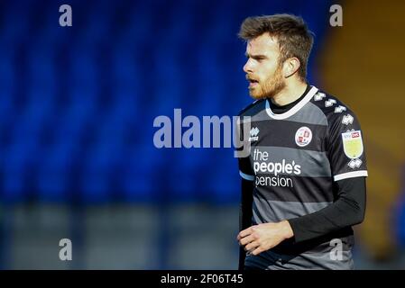 Birkenhead, Regno Unito. 06 marzo 2021. Archie Davies di Crawley Town guarda sopra. EFL Skybet Football League Two match, Tranmere Rovers contro Crawley Town a Prenton Park, Birkenhead, Wirral sabato 6 marzo 2021. Questa immagine può essere utilizzata solo per scopi editoriali. Solo per uso editoriale, è richiesta una licenza per uso commerciale. Nessun uso in scommesse, giochi o un singolo club/campionato/giocatore publications.pic di Chris Stading/Andrew Orchard sports photography/Alamy Live News Credit: Andrew Orchard sports photography/Alamy Live News Foto Stock