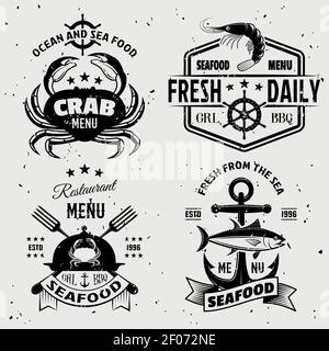 Menu di frutti di mare emblemi monocromatici con simboli nautici molluschi chiodo di garofano sfondo bianco con colorazione immagine vettoriale isolata Illustrazione Vettoriale