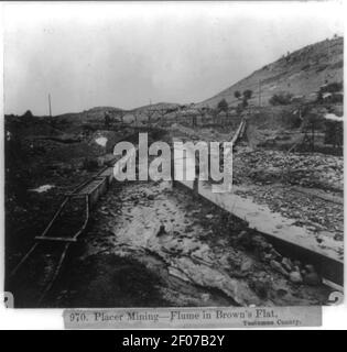 Placer Mining-Flume a Brown's Flat, Tuolumne County Foto Stock