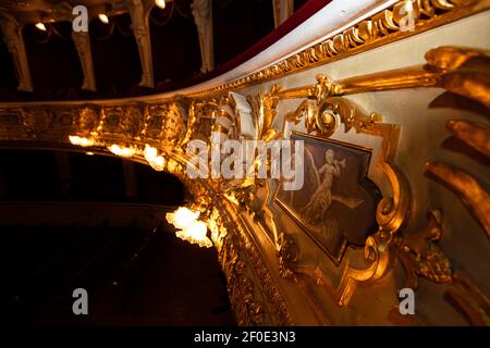 Lviv, Ucraina - 6 marzo 2021: Interno del teatro lirico di Lviv Foto Stock