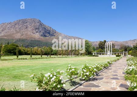 Huguenot Memorial dedicato all'influenza culturale degli ugonotti francesi sulla colonia di Capo, Franschhoek, Western Cape Winelands, Sudafrica Foto Stock