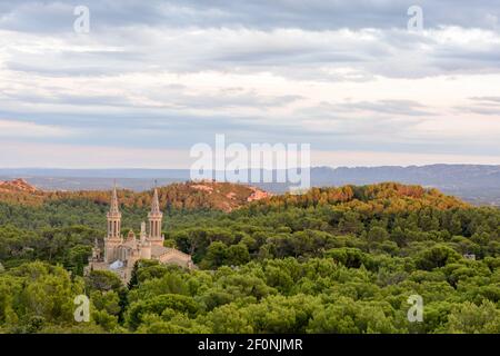 Abbazia di Frigolet nella montagnette vicino a Tarascon in Provenza Foto Stock