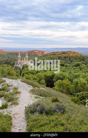 Abbazia di Frigolet nella montagnette vicino a Tarascon in Provenza Foto Stock