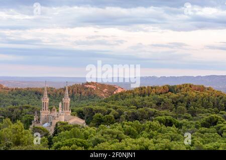 Abbazia di Frigolet nella montagnette vicino a Tarascon in Provenza Foto Stock